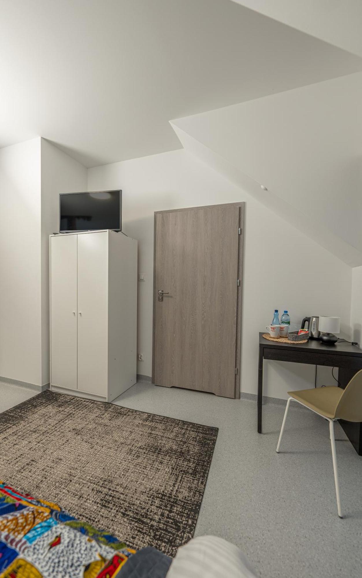 Soul Poznan Free Parking Bed & Breakfast ภายนอก รูปภาพ